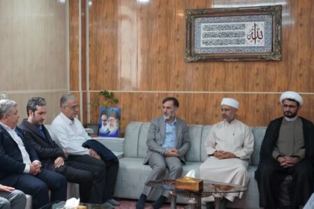 دیدار سرپرست منطقه ویژه اقتصادی پارسیان با امام جمعه اهل سنت شهرستان پارسیان