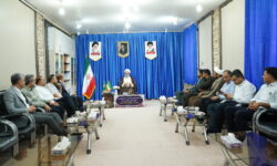 دیدار سرپرست شرکت توسعه صنایع انرژی‌بر پارسیان با امامان جمعه اهل تشیع و تسنن شهرستان پارسیان