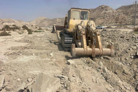 اقدامات پیشگیرانه برای هدایت سیلاب و بازگشایی مسیرهای رودخانهای در منطقه ویژه اقتصادی پارسیان انجام شد